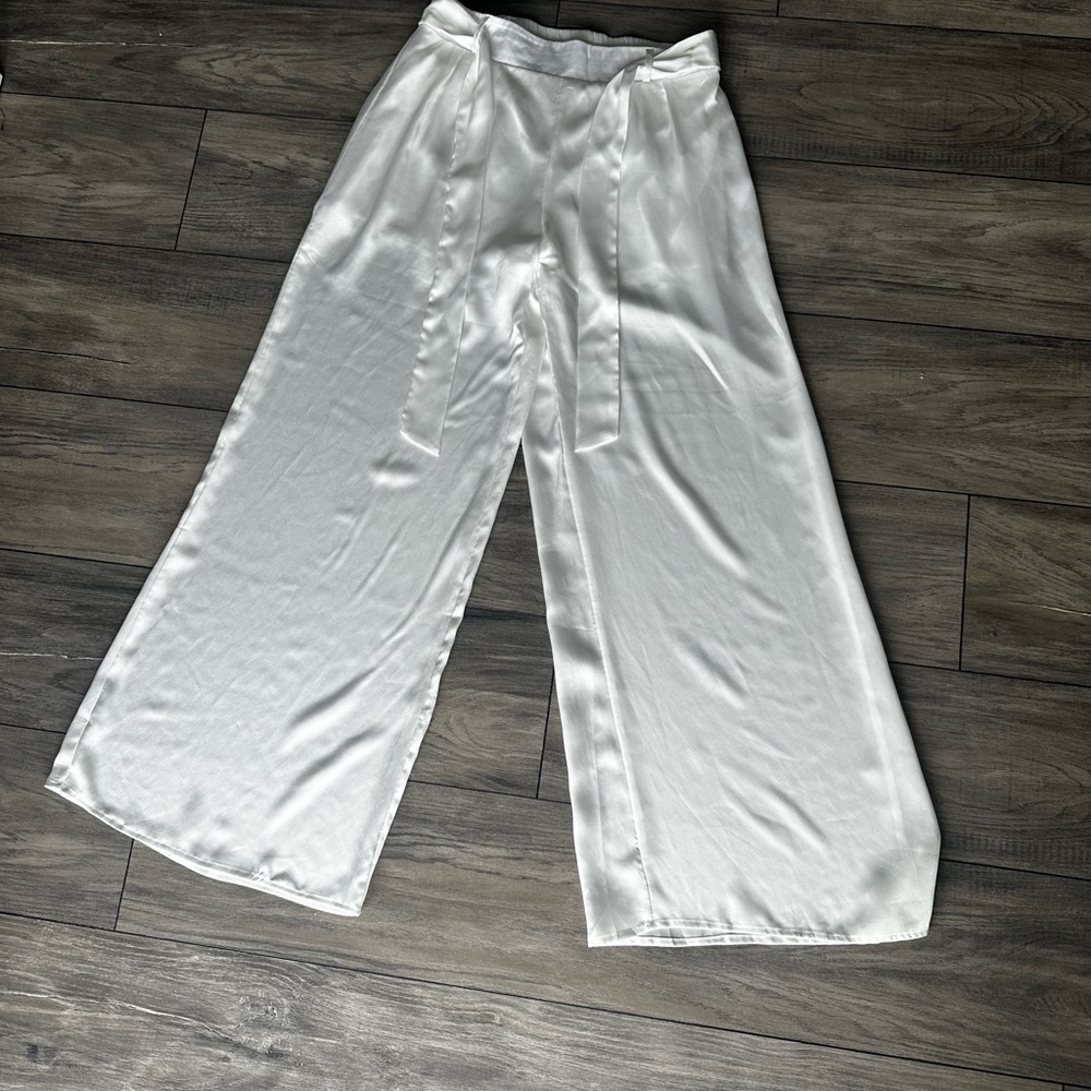 White Satin Wide-Leg Pants Beach Vacation - Picture 4 of 8